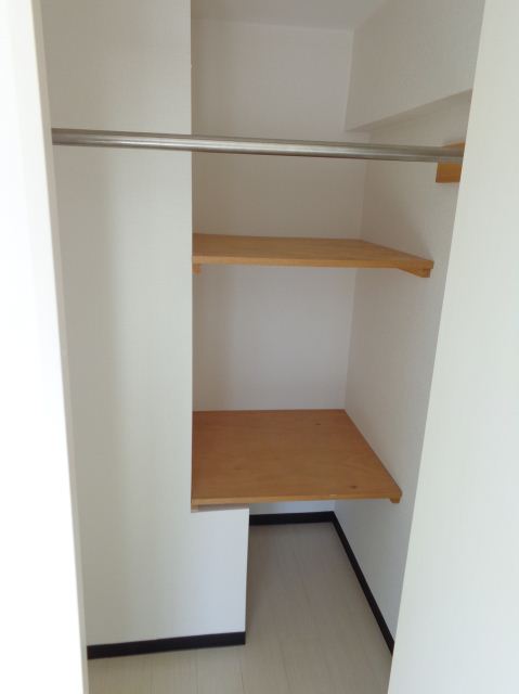 Receipt. It is safe even if many luggage because there is a large storage ☆