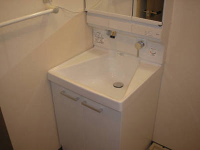 Washroom. ☆ Wash basin ☆