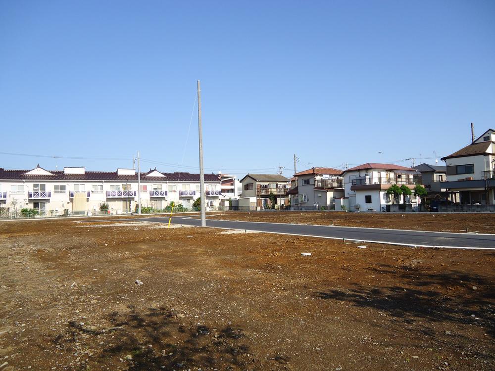 Local land photo. Local (November 2013) and pours shooting sunny! Warm sunlight is plenty. 