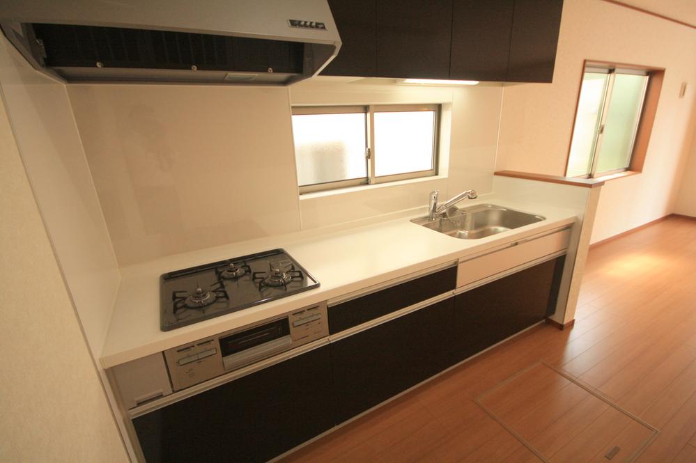 Same specifications photo (kitchen). The company construction cases