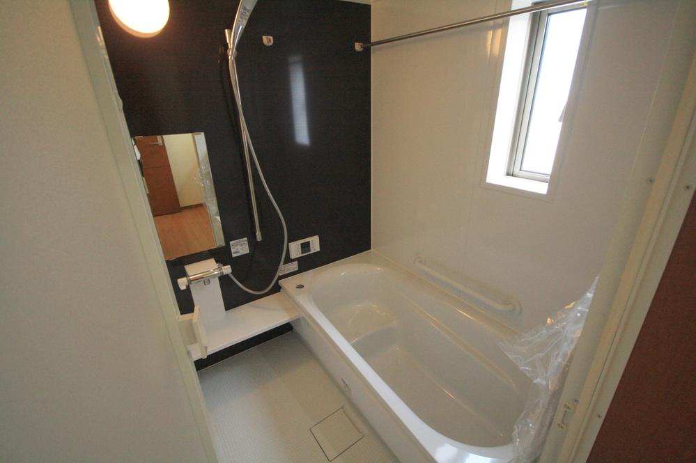 Same specifications photo (bathroom). The company construction cases