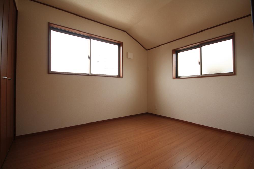 Same specifications photos (Other introspection). The company construction cases