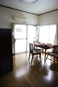 Living and room. dining ※ table ・ Chair is leaving product.