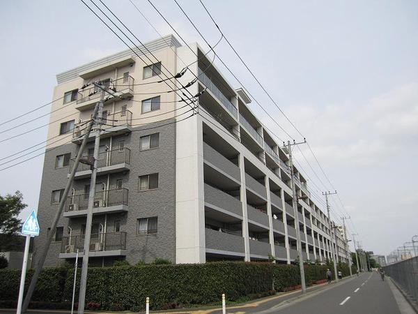 Local appearance photo. Clean appearance