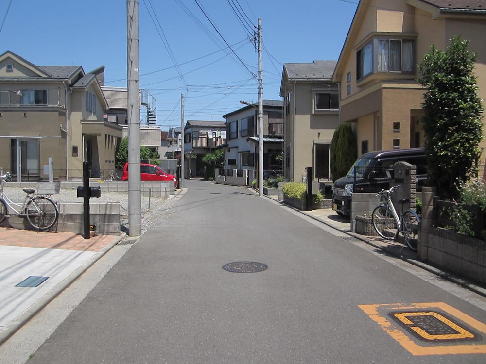 Local photos, including front road. Local (May 2013) Shooting