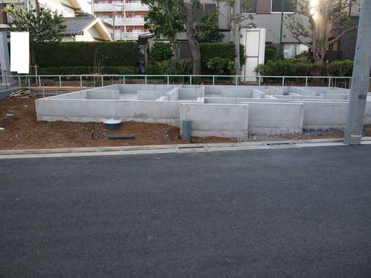 Local photos, including front road. Local Photos