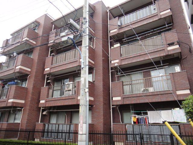 Local appearance photo. Paste outer wall tile