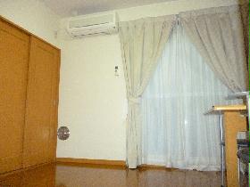 Living and room. Floor and equipment is different depending on your room. The more details, contact us! 