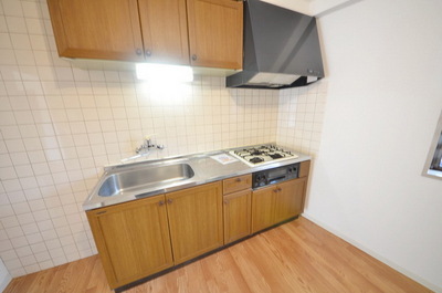 Kitchen. ☆ 3-neck gas stove ・ With grill ☆