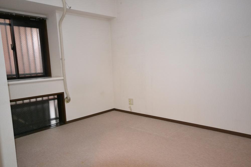 Non-living room. Indoor (10 May 2013) Shooting