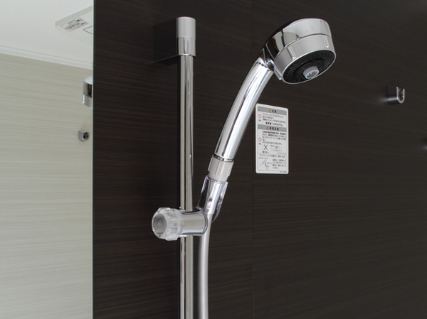 Bathing-wash room.  [Fushiyugata shower head]  ※ N, Or, P type specifications are different.