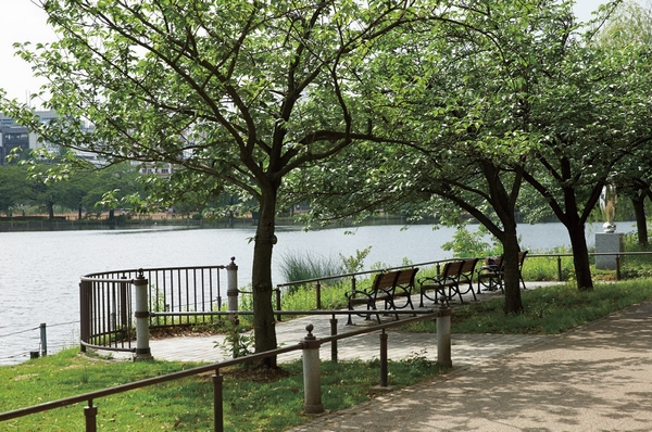 Ueno Park (a 2-minute walk ・ About 90m)