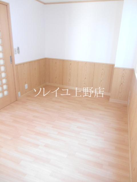 Other room space