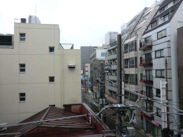 View photos from the dwelling unit. View from the site (December 2013) Shooting