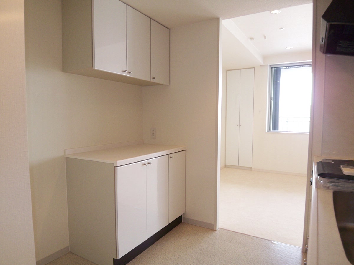 Kitchen. There are also storage compartment with a platform to face-to-face system Kitchen