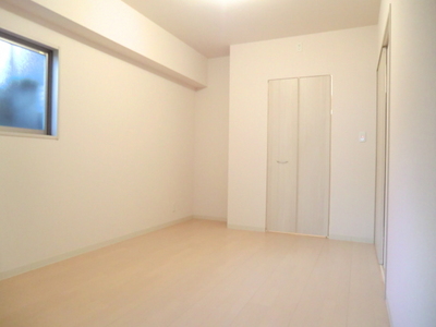 Other room space. Relaxed some bedroom space