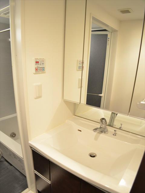Wash basin, toilet. It is also useful to get dressed