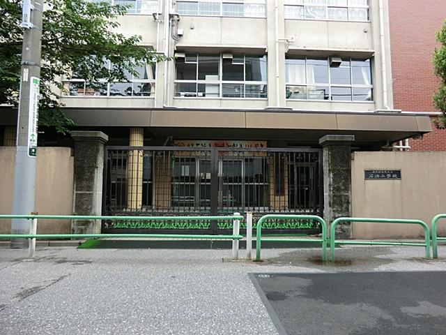 Primary school. 500m to Taito Tateishi beach elementary school