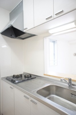 Kitchen. 2 lot gas stoves of counter kitchen