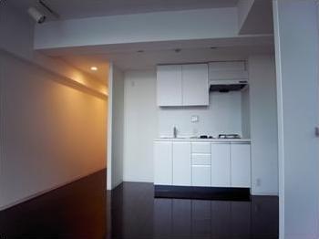 Living and room. Kitchen & Western