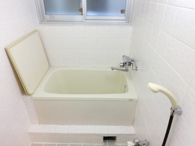 Bath. Bathroom with a window