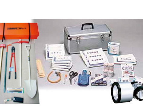 earthquake ・ Disaster-prevention measures.  [Disaster prevention stockpile warehouse on the first floor] As support of the disaster immediately after the occurrence life has established a disaster prevention stockpile warehouse. (Same specifications)