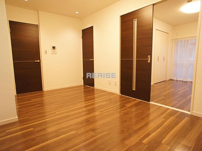 Living. Living and administrative expenses: 17300 yen / Month repair reserve: 17350 yen / Month