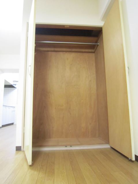 Receipt. Storage closet type.