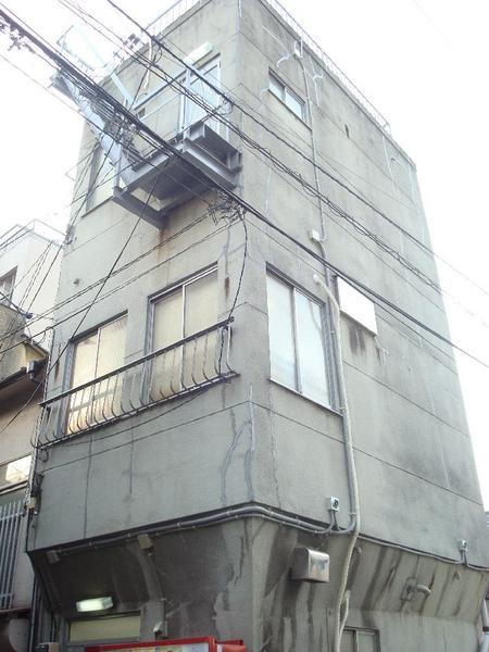 Other local. Local (12 May 2011) Shooting