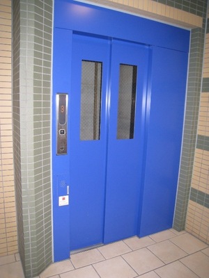 Other common areas. Lifts! 