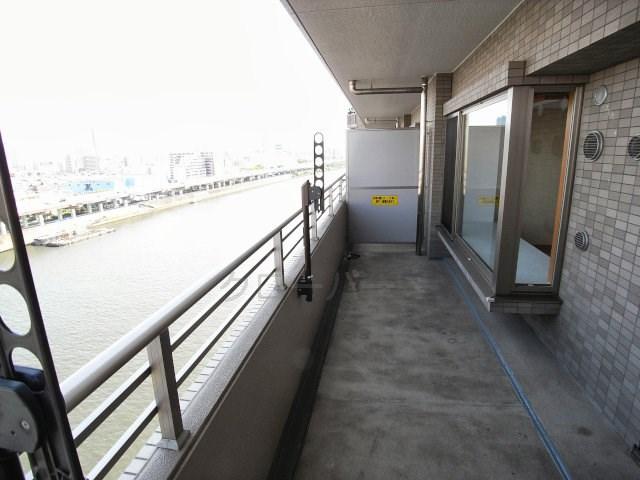 Other common areas. Balcony