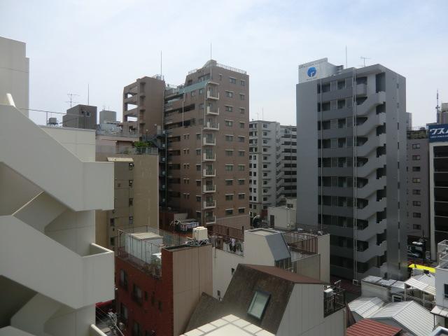 Taito-ku, Tokyo Kaminarimon 1
