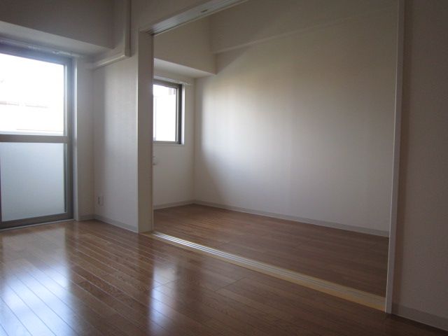 Living and room. Bedroom