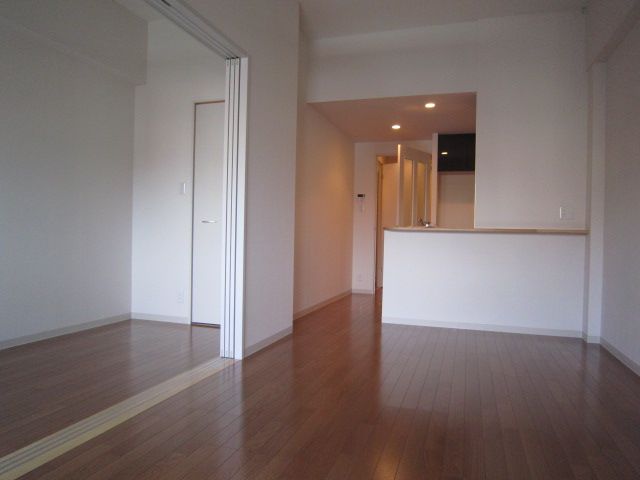 Living and room. Easy-to-use living