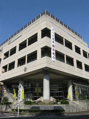 Junior high school. Komagata 329m until junior high school (junior high school)