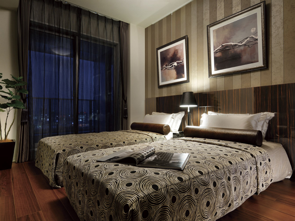 Other.  [80D type / Bedroom (1)] With a walk-in closet, About 6.7 tatami bedroom (1). Since storage is substantial, Neat also indoor. Also attractive there is a window in each room. (80D type building in the model room 23 floors from January 2013 shooting)