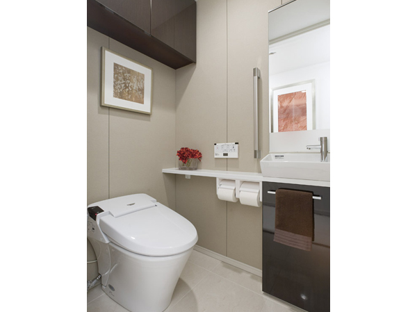 Other.  ["Hand-wash toilet with counter" of design that was clean, compact] A ・ A