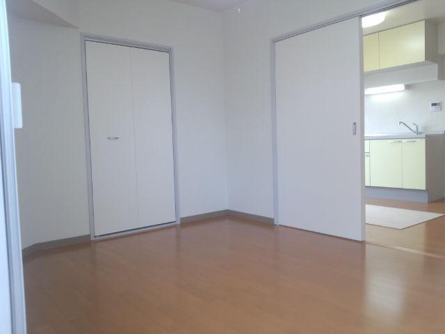 Living and room. Western-style 2