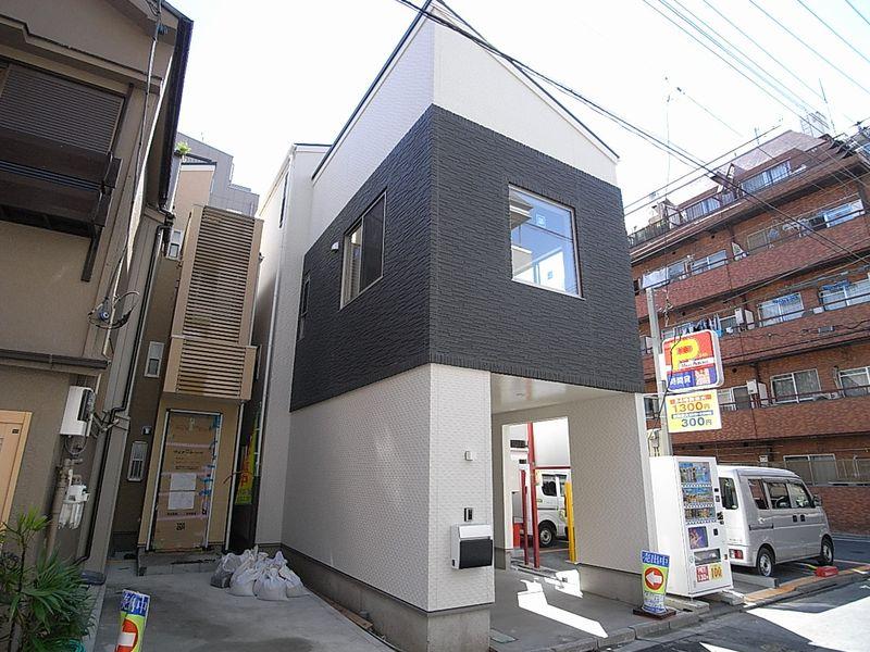 Local appearance photo. Exterior Photos 2013 September shooting