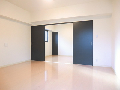 Living and room. 9 Pledge of partition of Western-style and the 6.1 pledge DK can be opened!