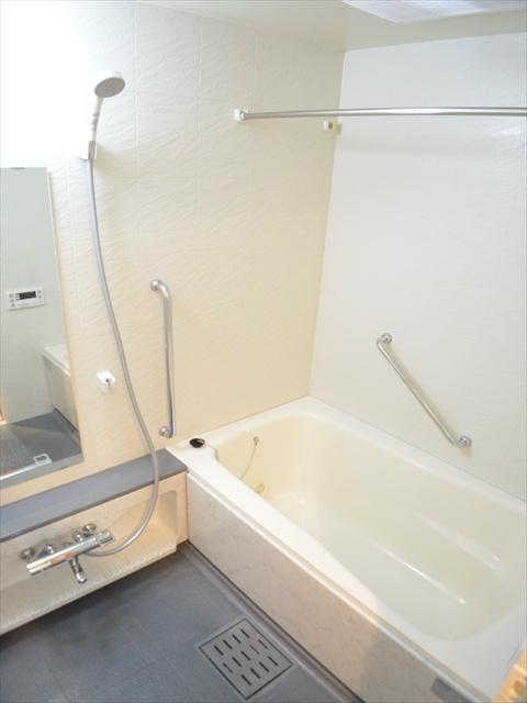 Bathroom. Heal the fatigue of the day