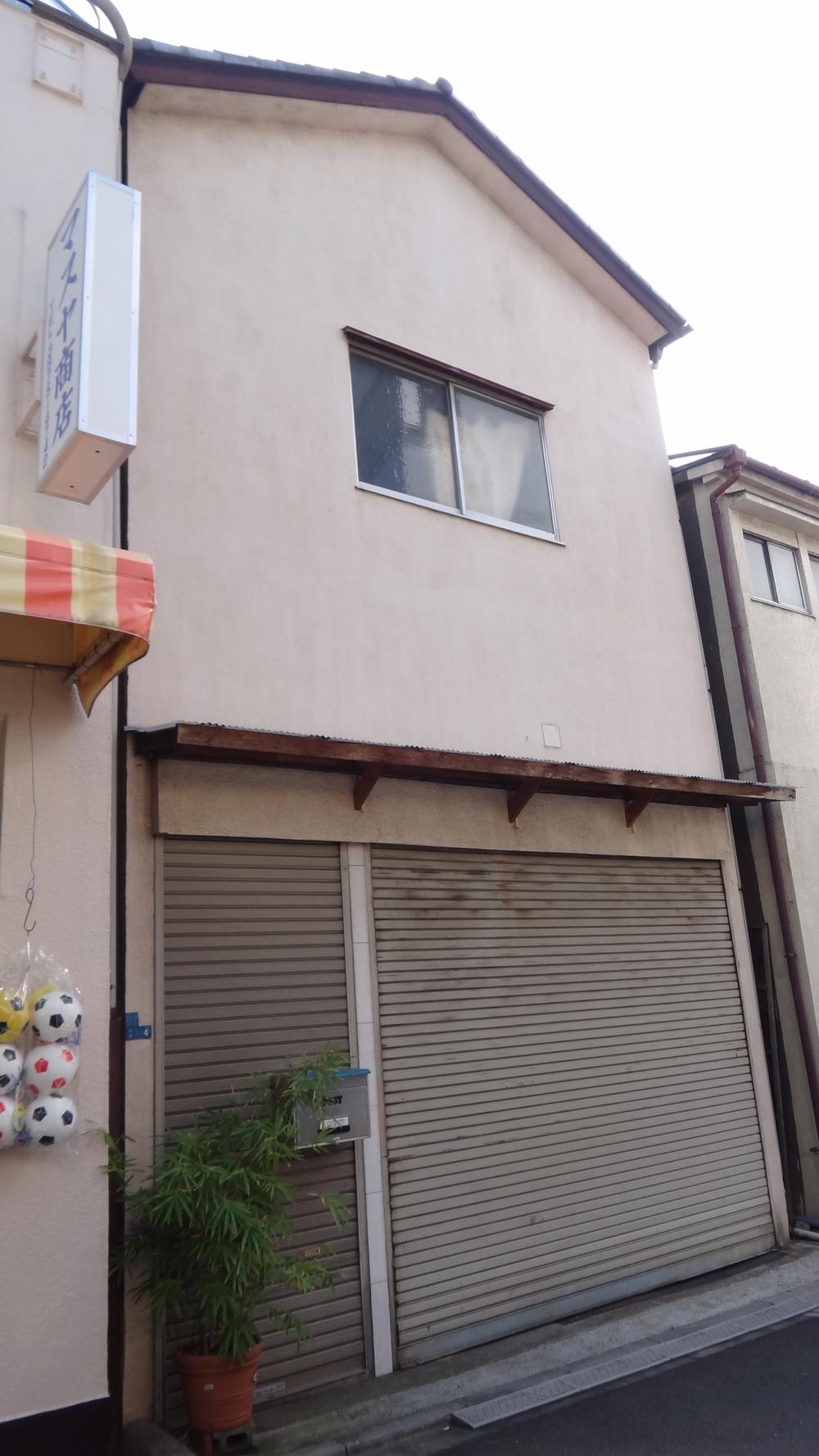 Local land photo. Local (10 May 2013) Shooting