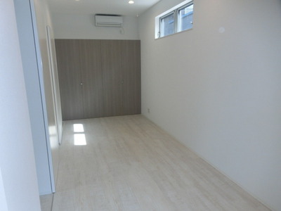 Other room space. 2 side lighting of the corner room