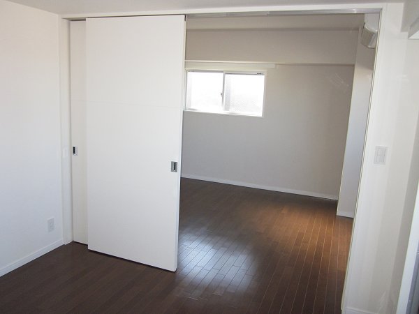 Other room space. A bright room