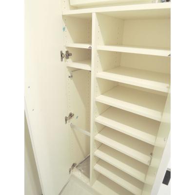 Receipt. Storage space is abundant.