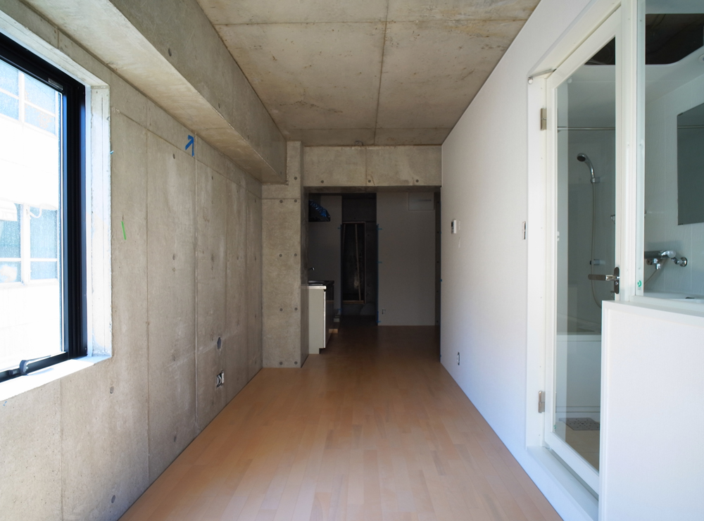 Living and room. Corner room two-sided lighting