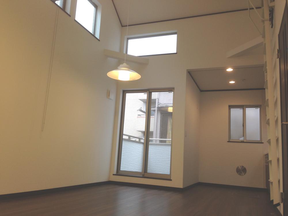 Living. Indoor (12 May 2013) Shooting