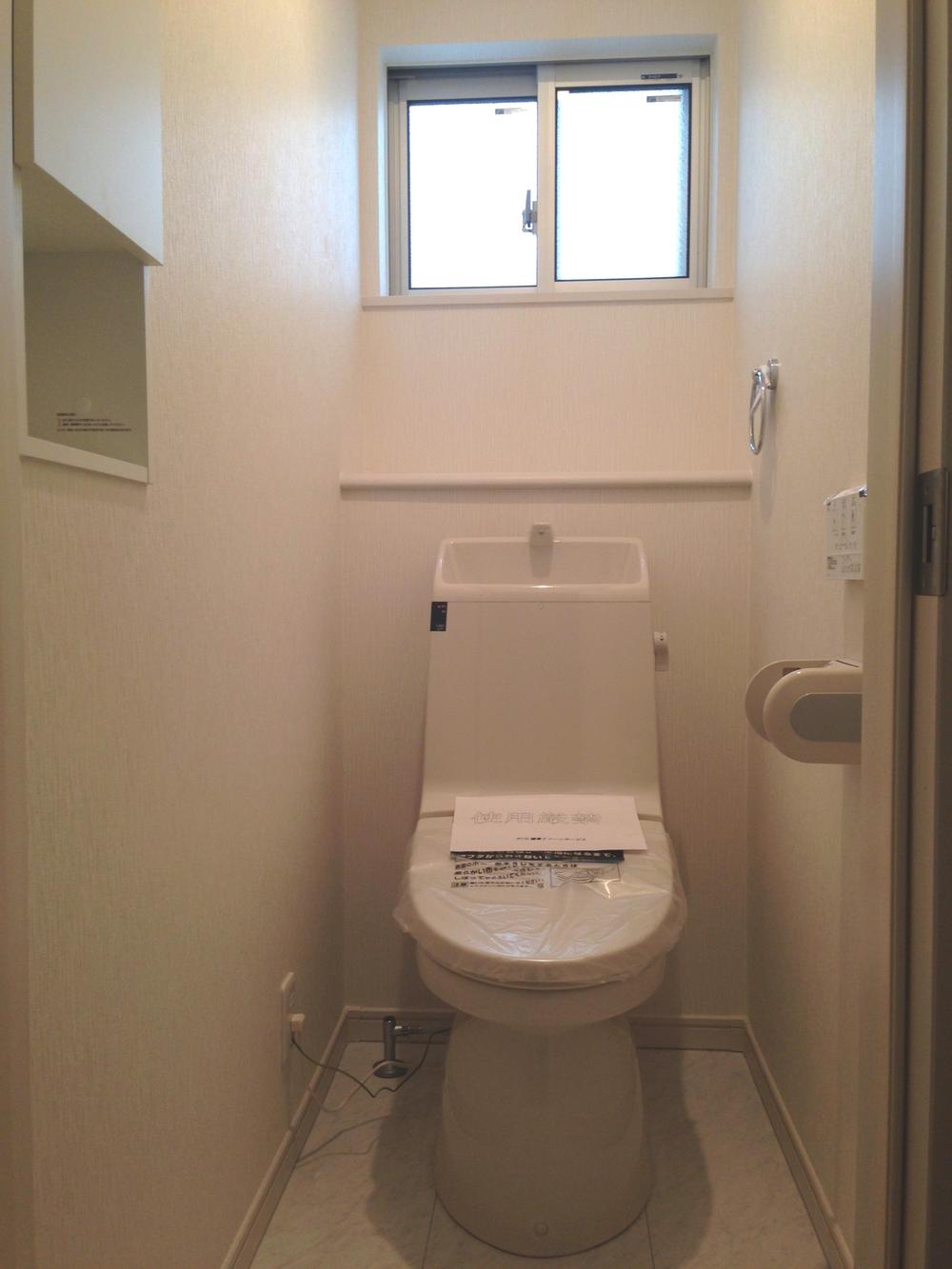 Toilet. F Building second floor toilet. 