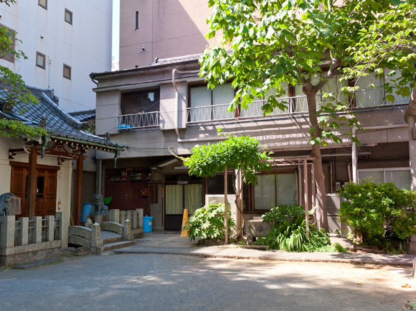 Surrounding environment. Takemachi children amusement (about 200m ・ A 3-minute walk)