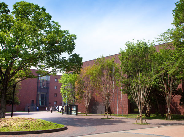 Surrounding environment. Tokyo Museum (about 2030m ・ Walk 26 minutes ・ Bicycle about 11 minutes) ※ Published photograph of the September 2012 shooting
